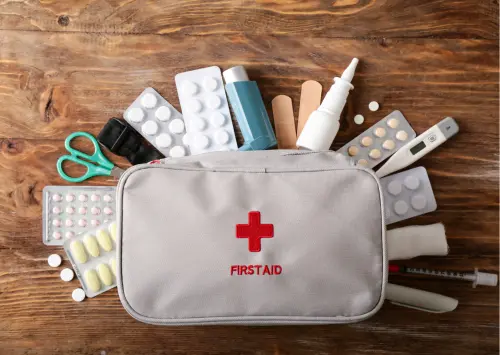 Навіщо потрібна базова домашня аптечка