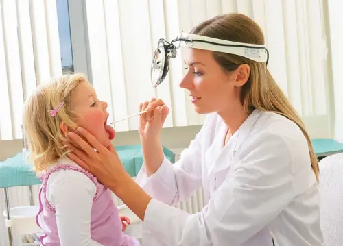 Коли терміново потрібно звертатися до ЛОРа з нежитем у дитини