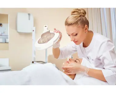 Как проходит приём дерматолога в клинике